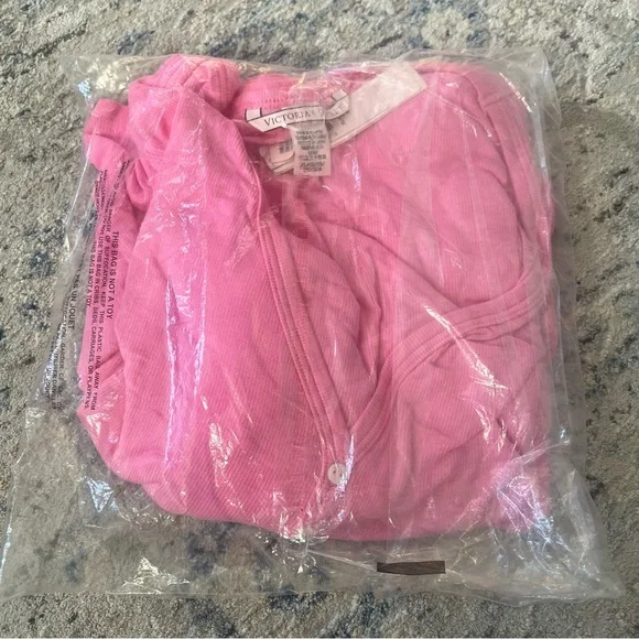 VICTORIA'S SECRET Ribbed Modal Henley Short Set - NWT- Size XL - Picture 3 of 4